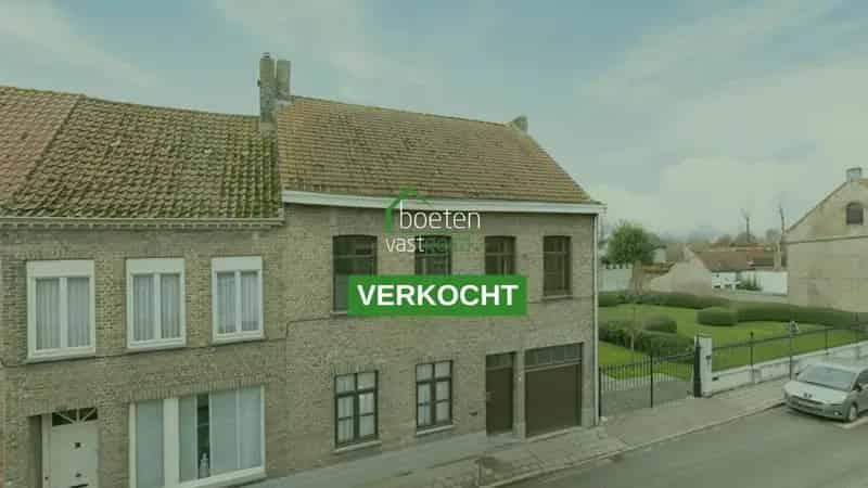 Te renoveren burgerhuis 3 slaapkamers 224m²