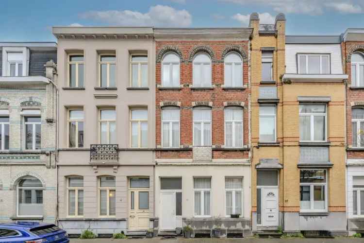 Herenhuis te huur Rivierenhof 4 slaapkamers ruime tuin