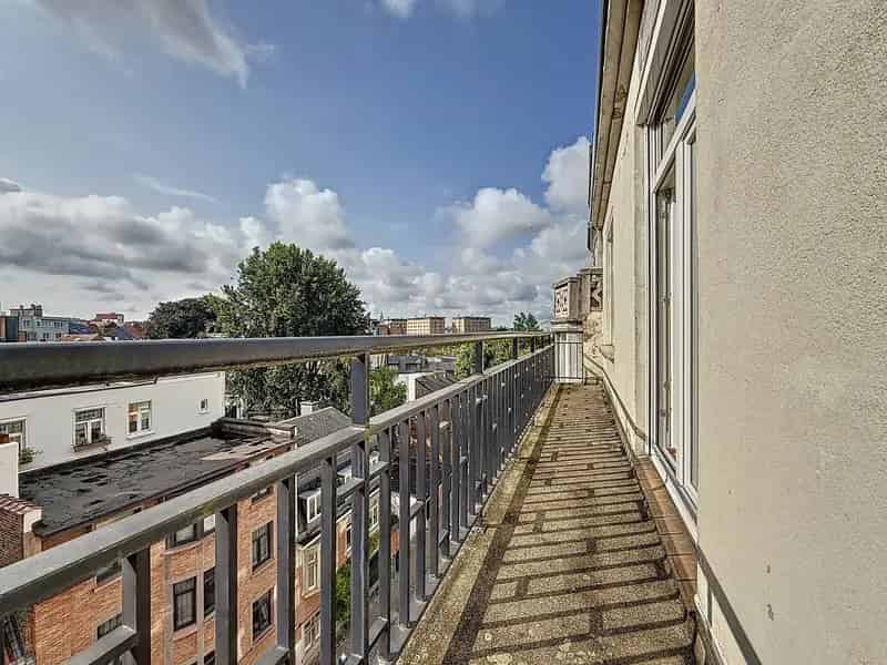 Penthouse 2 slaapkamers Etterbeek Nabij Montgomery