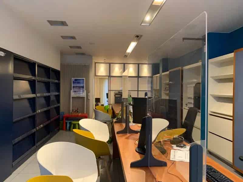 Te renoveren handelshuis Deinze centrum