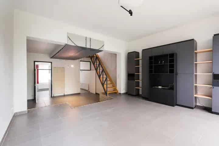 Gerenoveerde woning 4 slaapkamers 1909