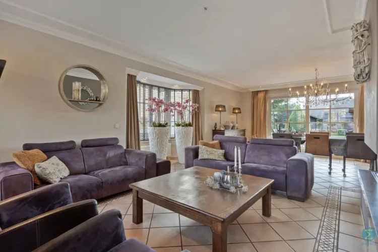 Vrijstaande woning 4 slaapkamers 821m²