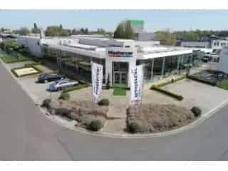 Handelspand 3000m² te huur Hasselt - Autobedrijf