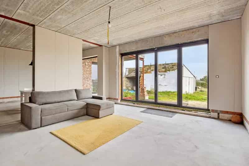 Vernieuwde woning verder af te werken