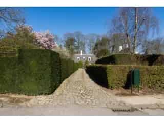 Villa te koop Sint Genesius Rode 4 slaapkamers 2 badkamers