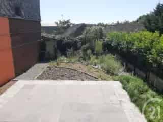 Bouwgrond Lodelinsart 240m² - 3-4 Gevels