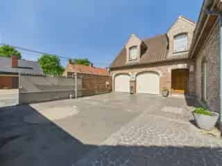 Villa te koop Templeuve 4 slaapkamers grote tuin