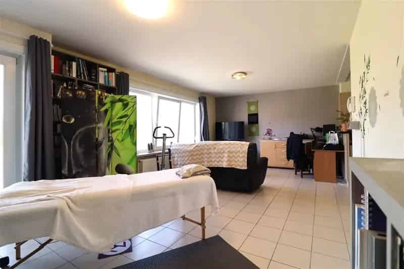 Ruim appartement met 3 slaapkamers te koop