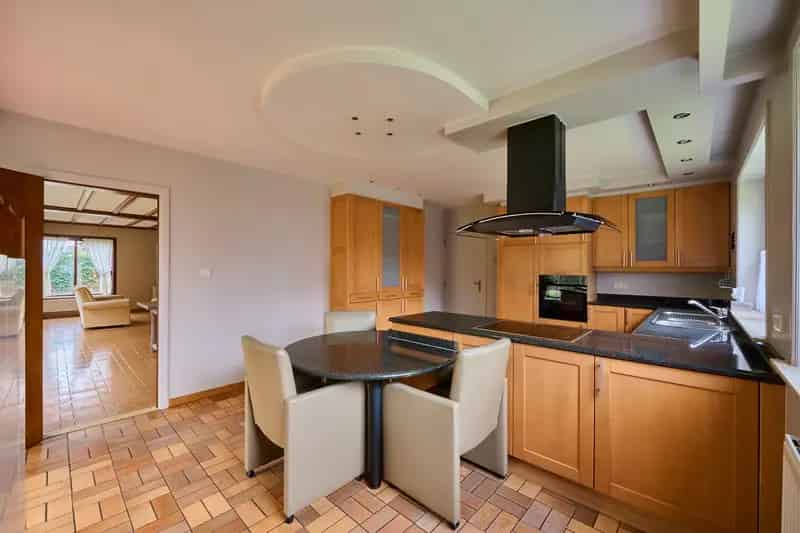 Zeer Ruime Gezinswoning plus Appartement