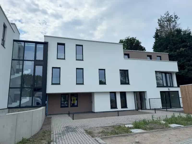 Gelijkvloers Appartement 2 slaapkamers Tuin Autostaanplaats