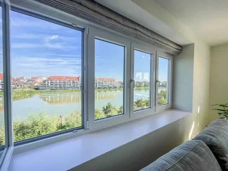 Appartement Te Koop Zegemeer: Gerenoveerd hoekappartement met 3 slaapkamers