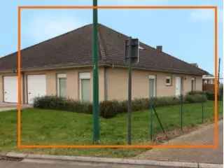 Bungalow te koop Boekhoute - Ruime woning met tuin