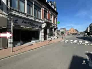 Handelspand te Huur Andenne Centrum 73m²