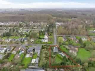Te renoveren villa of bouwgrond Schoten