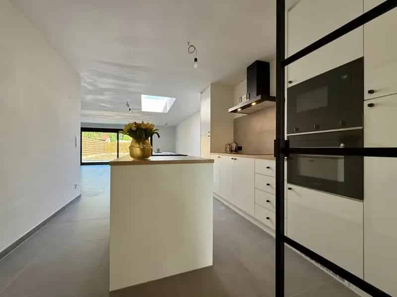 Huis te koop Sint-Eloois- Winkel: 4 slaapkamers, garage, tuin