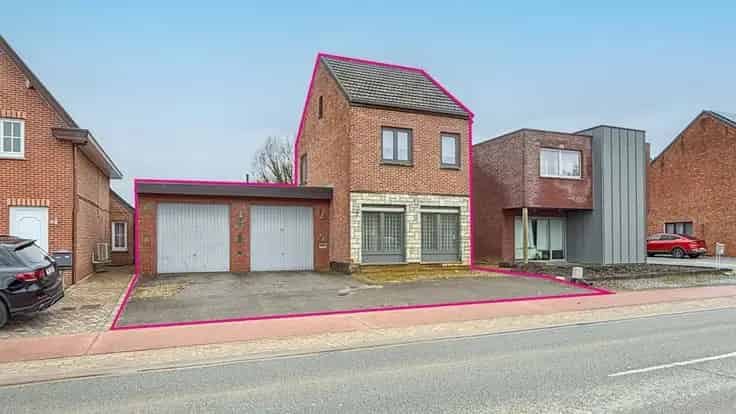 Huis Te Koop Heusden-Zolder: Ruime Woning met Garage en Tuin
