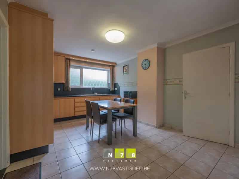 Huis te huur Kinrooi 3 slaapkamers 3 polyvalente ruimten