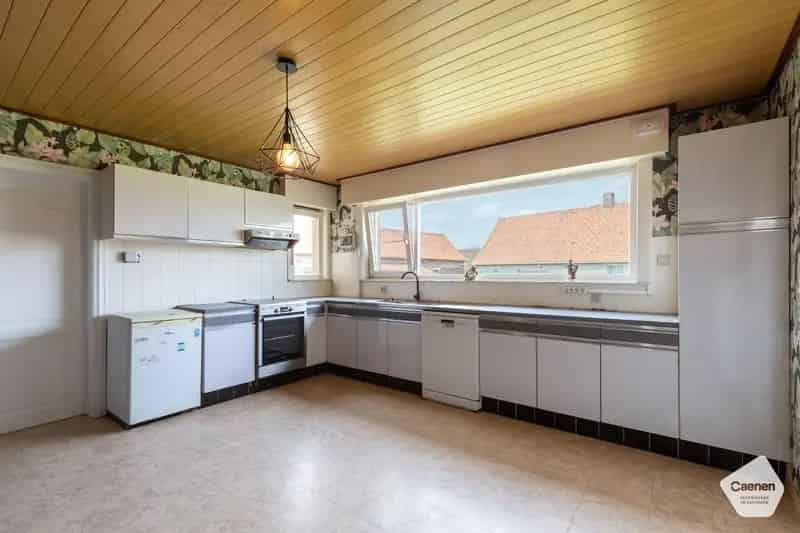 Landelijke woning 19869m2 grond 1000m2 bijgebouwen