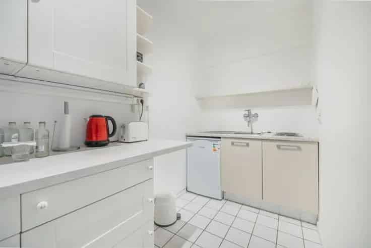 Serviceflat Ukkel Te Koop - Investering - 60m² - Terras