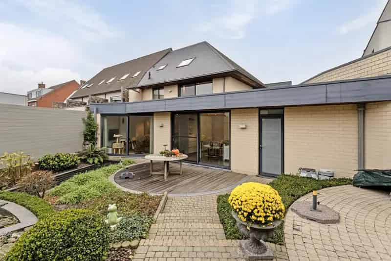 Appartement te huur Zwevezele Centrum 3 4 slaapkamers Praktijkruimte