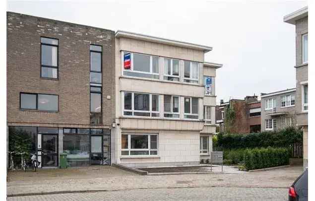 Huur 2 slaapkamer appartement van 86 m² in Antwerp