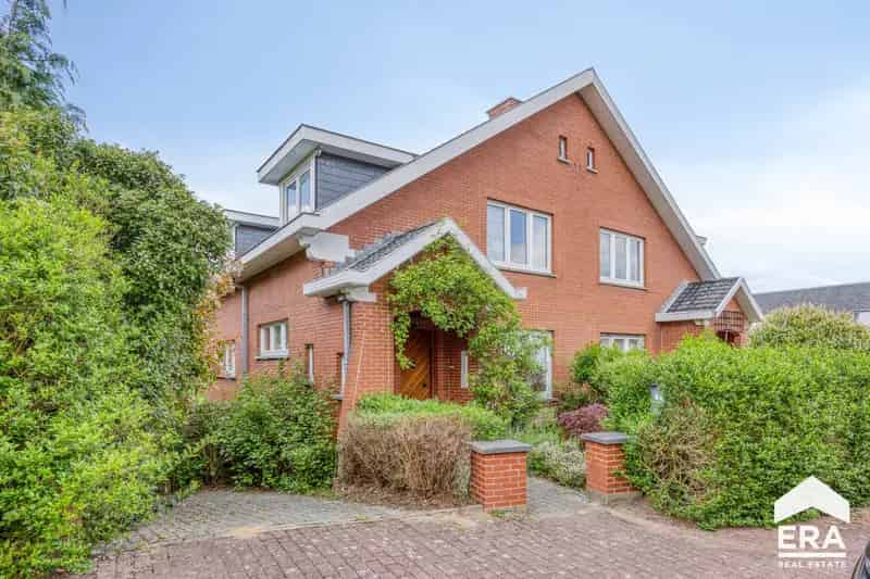 Huis te Koop Sint-Genesius-Rode 3 Slaapkamers Tuin