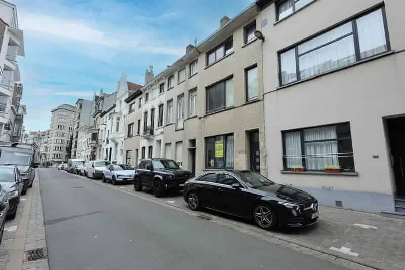 Renovatieproject Oostende Centrum: 2 Appartementen of Stadswoning