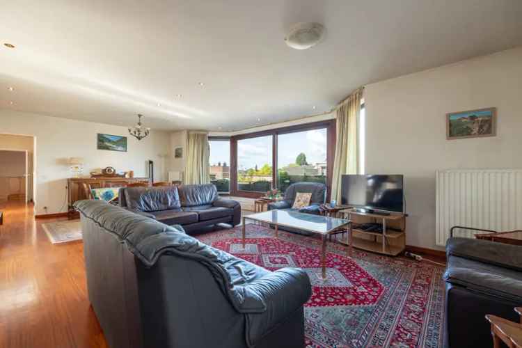 Ruim Dakappartement te huur Turnhout 3 slaapkamers 168m2 terras