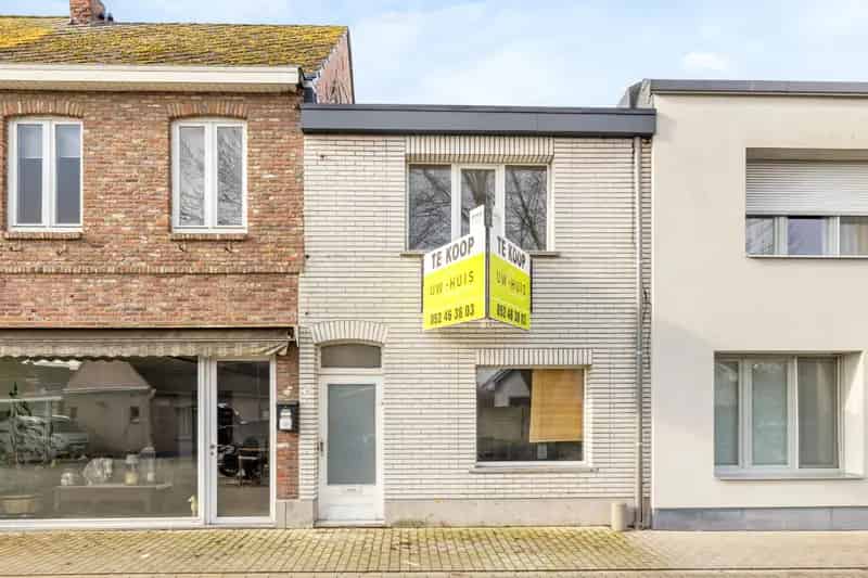 Huis te koop Branst: starterswoning 3 slaapkamers te renoveren