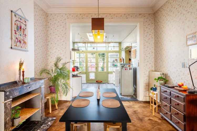 Vintage Appartement te Huur met Tuin Nabij Centrum