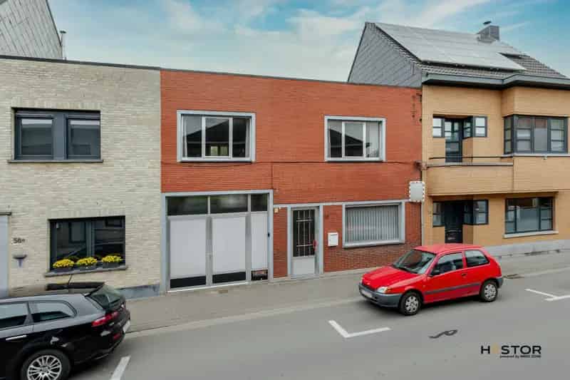 Huis te huur Stekene Centrum: 2 slaapkamers, renovatieproject