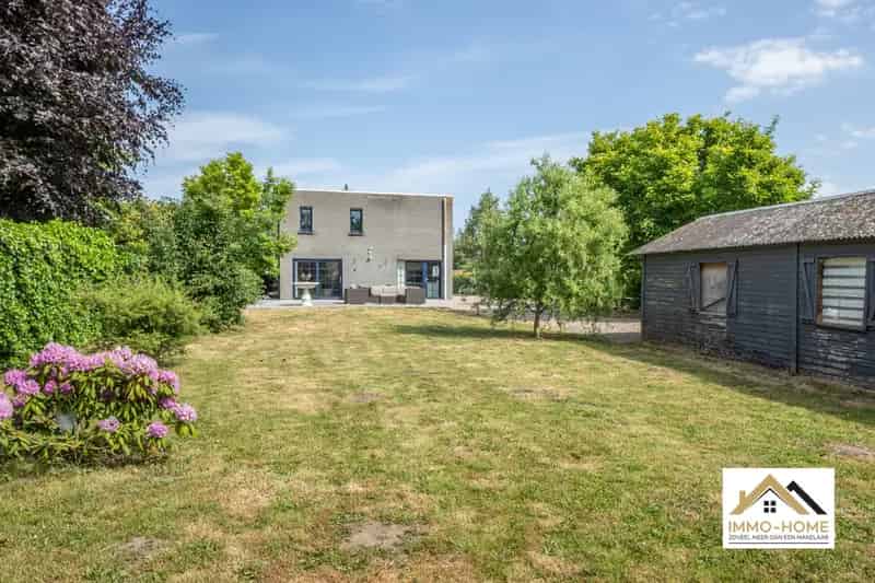 Huis te koop Lokeren: Rustige woonwijk, groene tuin