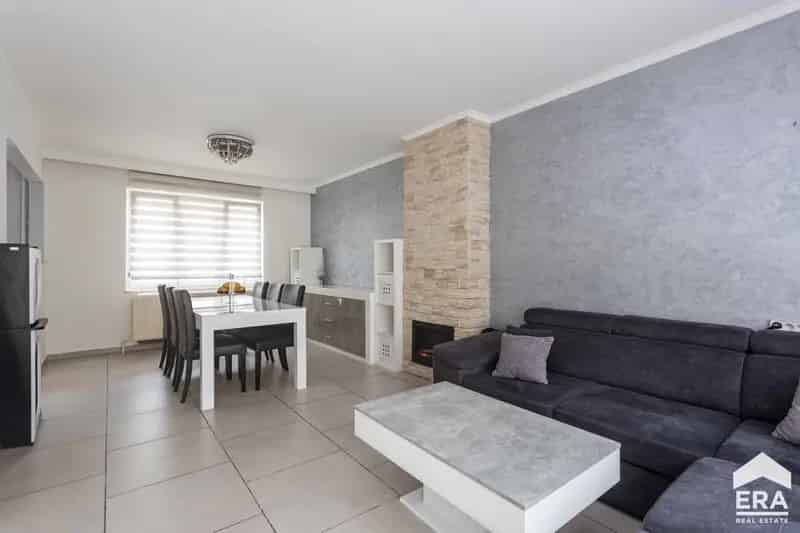 Bel-	Etage 4 slaapkamers Tuin Garage Te Koop