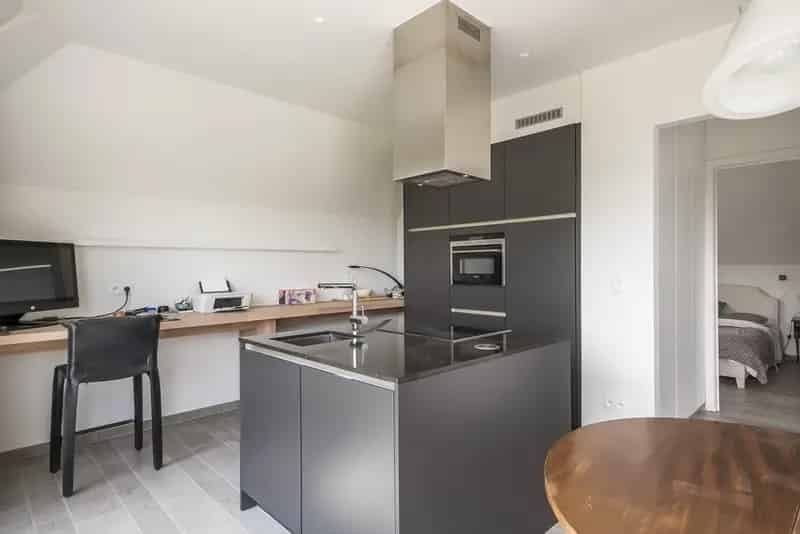 Appartement te huur Brasschaat: 2 slaapkamers, wellness, garage
