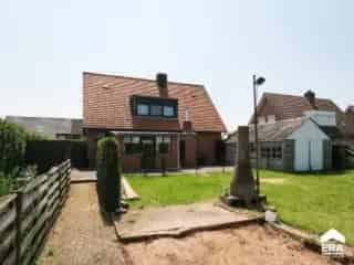 Huis te koop Eksel - Rustige gezinswoning met potentieel