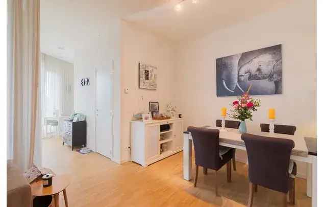 Huur 2 slaapkamer appartement van 95 m² in Antwerp