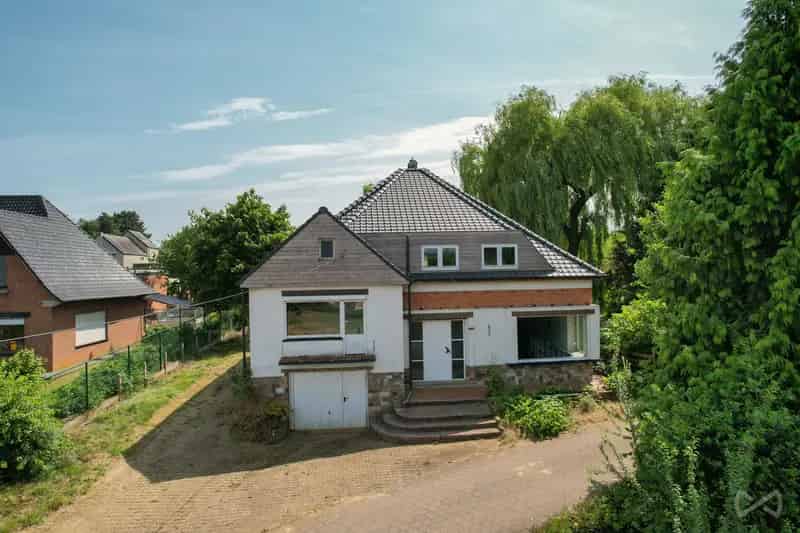Huis te koop Rillaar: Renovatieproject 218m² 4 slaapkamers