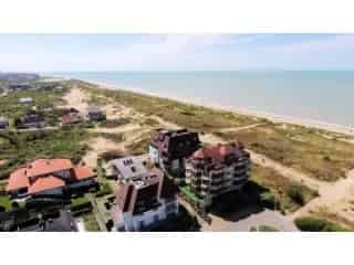 Garagebox te Koop Oostduinkerke Ruime Garage Nabij Strand