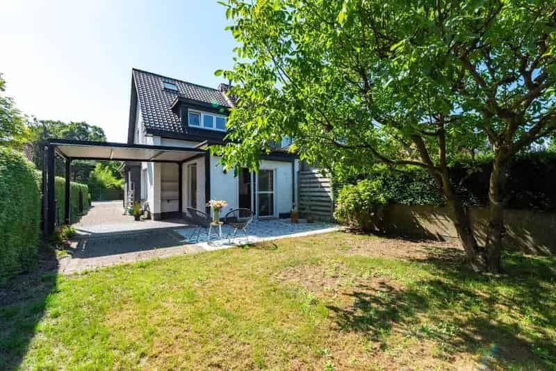 Huis te koop Kapellen: Instapklare gerenoveerde woning met tuin