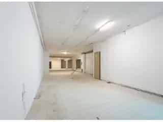 Handelspand te Koop Brussel 292m² Kantoor Nabij Jubelpark