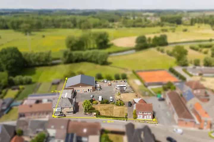 Huis te Koop Geraardsbergen: Twee Woningen en Loods