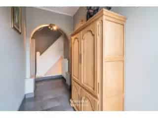 Huis te koop Oosteeklo - Ruime woning met loods
