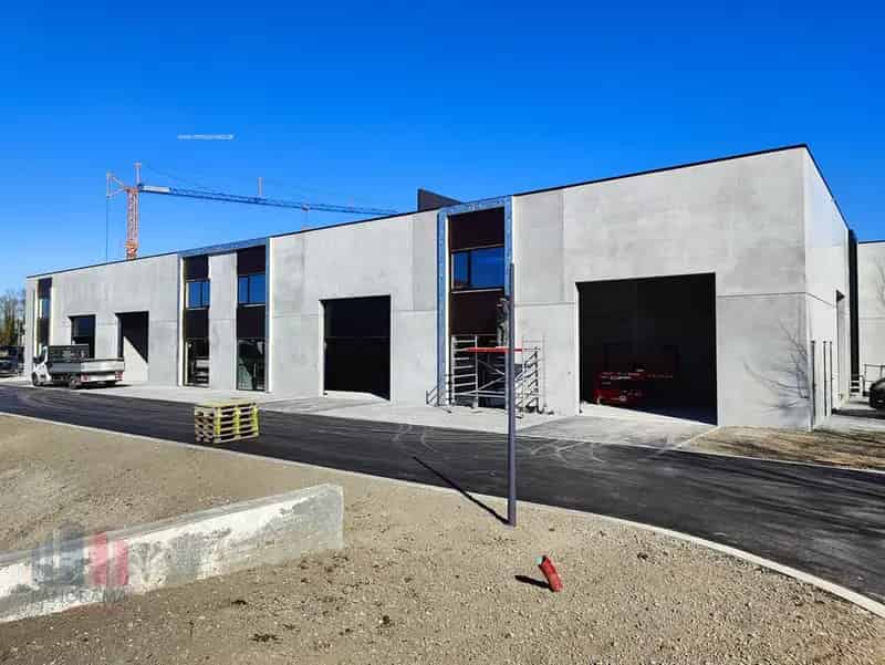 Nieuwbouw Bedrijfsgebouw te Huur Oudenburg