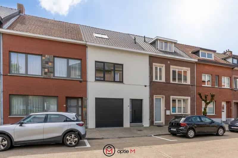 Huis te koop Hasselt 3 slaapkamers gerenoveerd tuin garage EPC A