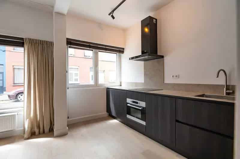 Gerenoveerd Appartement te Koop Wilrijk 2 Slaapkamers Stadstuin