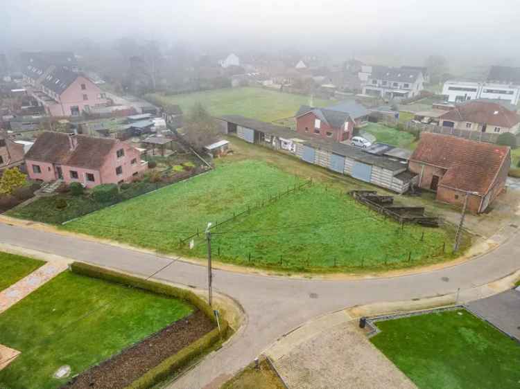 Te koop bouwgrond voor open bebouwing in rustige groene omgeving