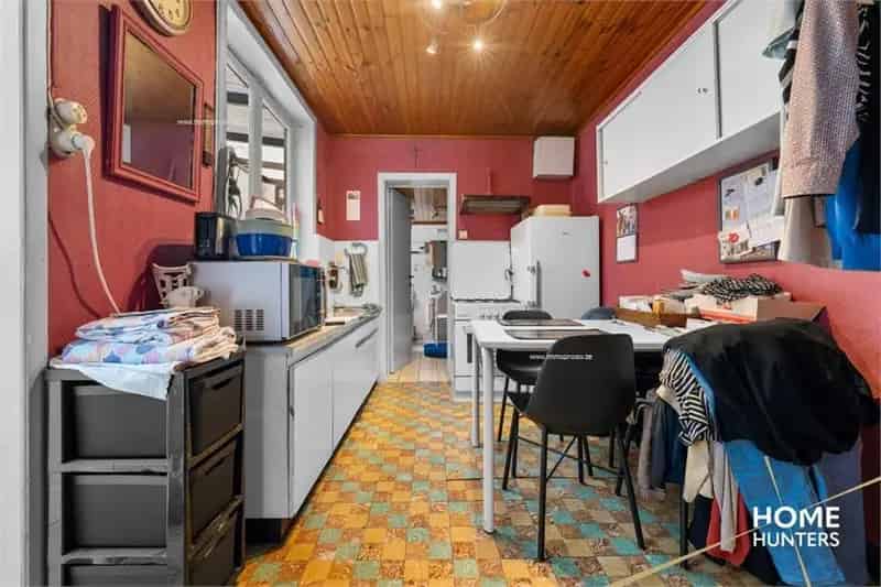 Huis te koop Ieper: 3 slaapkamers, tuin, renovatieproject