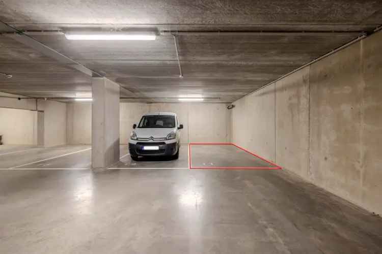 Ondergrondse Autostaanplaatsen Lille Nabij E34