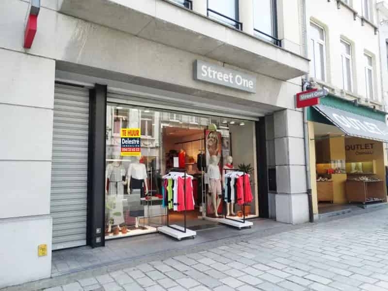 Instapklare Commerciële Gelijkvloerse Ruimte Roeselare
