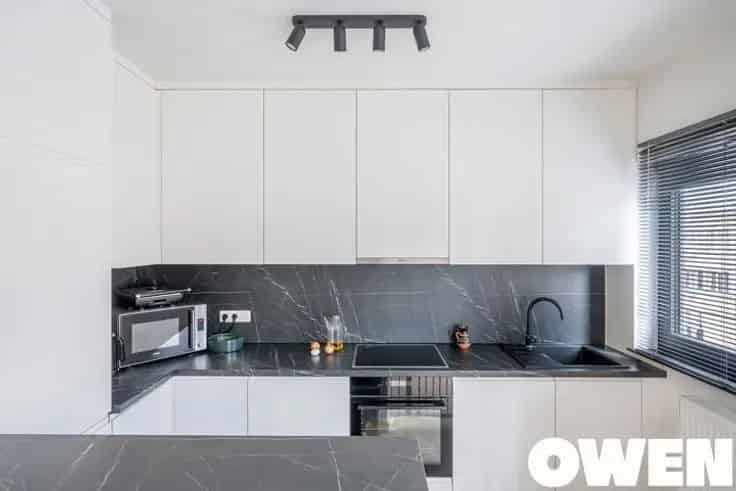 Gerenoveerd Appartement 2 slaapkamers Terras Instapklaar